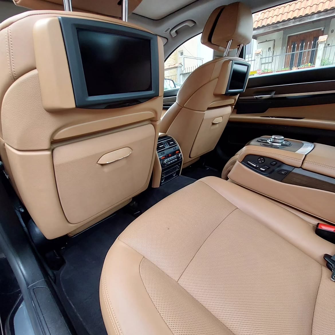 BMW Serija 7 — foto 6