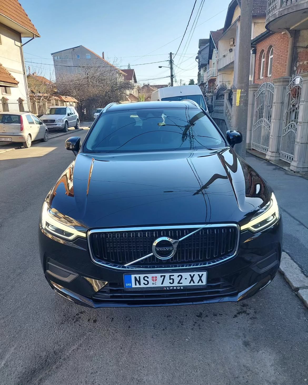 Volvo XC60 — foto 1